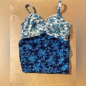 Land’s End Swim Top Size 16 (EP)